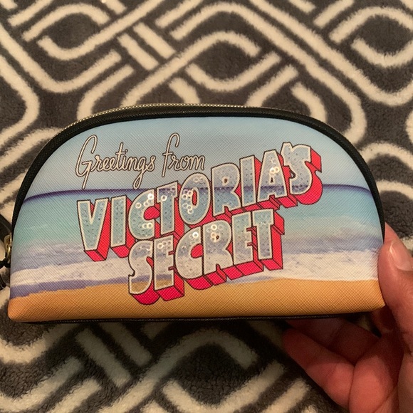 Victoria's Secret Handbags - Victoria’s Secret Small Makeup Bag